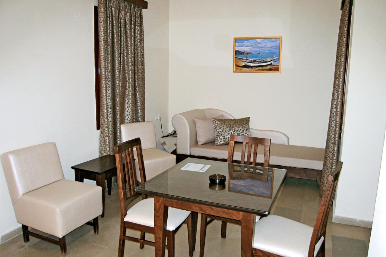 Blue Sea Hotel Apartments Ретимно Экстерьер фото