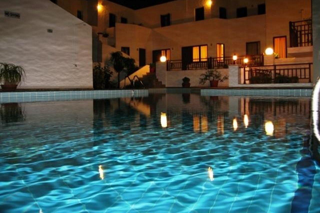 Blue Sea Hotel Apartments Ретимно Экстерьер фото