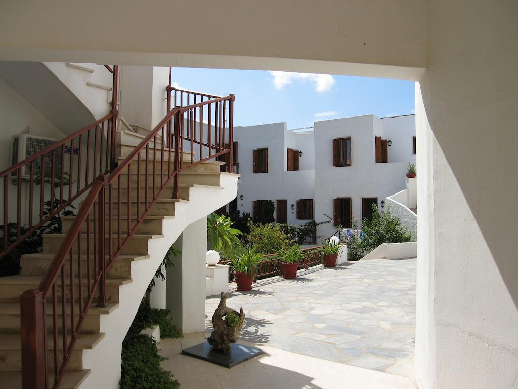 Blue Sea Hotel Apartments Ретимно Экстерьер фото